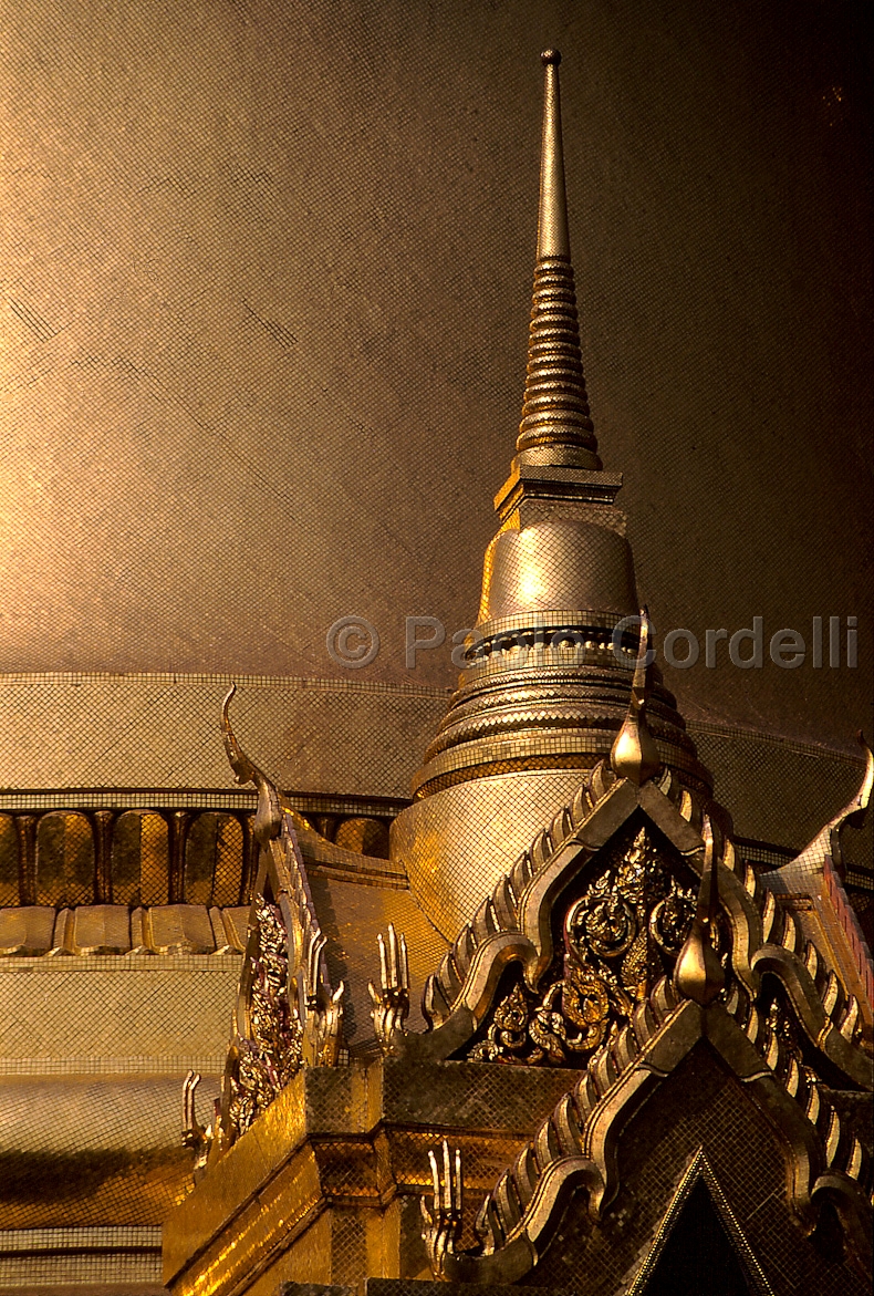 Wat Phra Kaeo (Temple of the Emerald Buddha), Thailand
 (cod:Thailand 15)